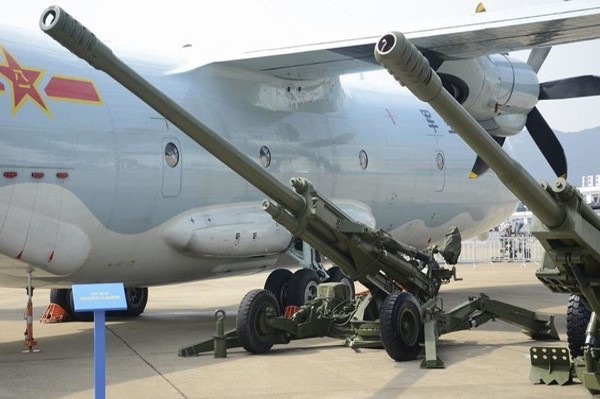 AH-4_Chinese_155mm_(B).jpg
