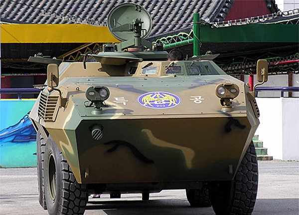 KM900_APC_(A).jpg