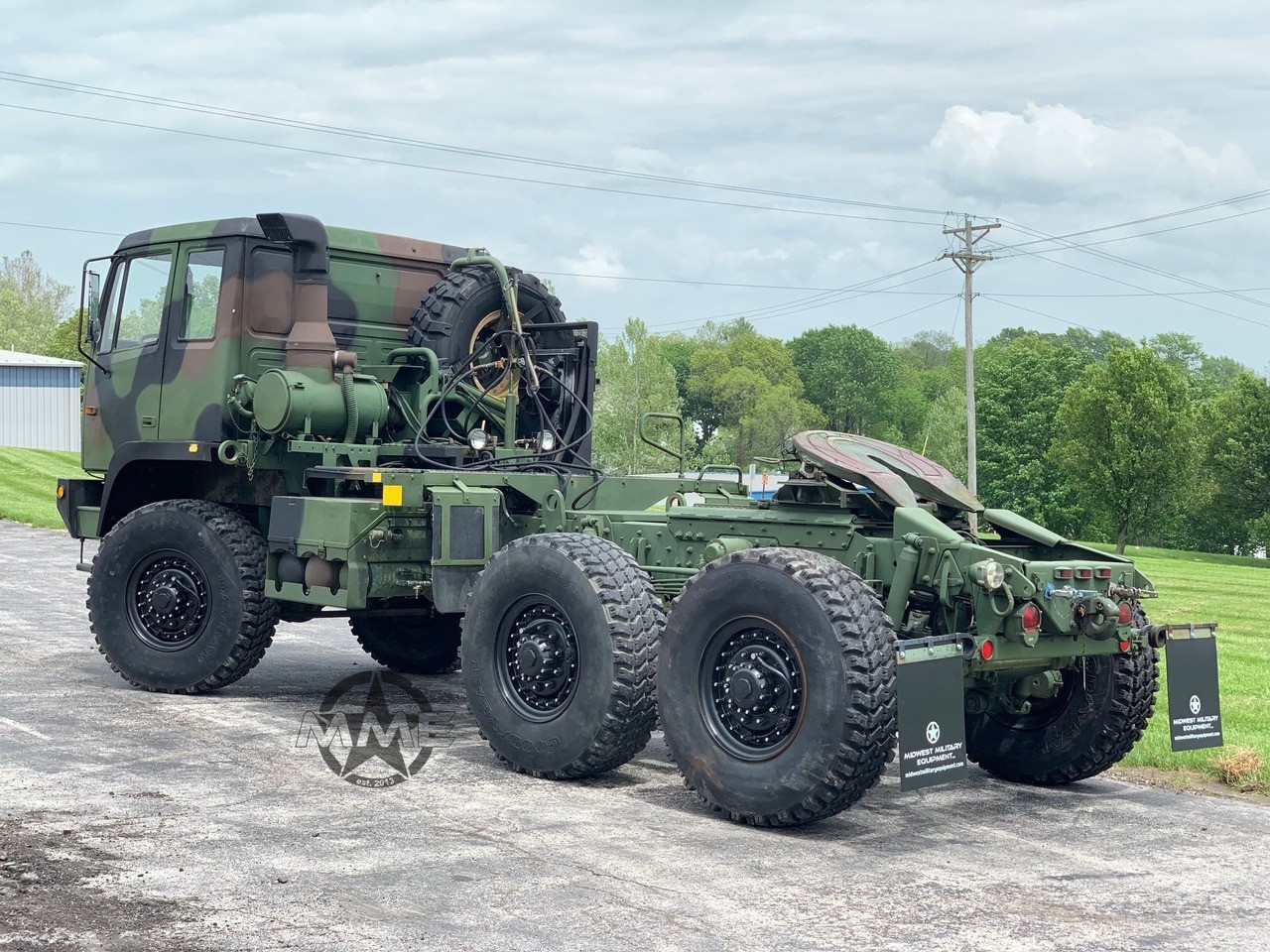 M1088Tractor(A).jpg