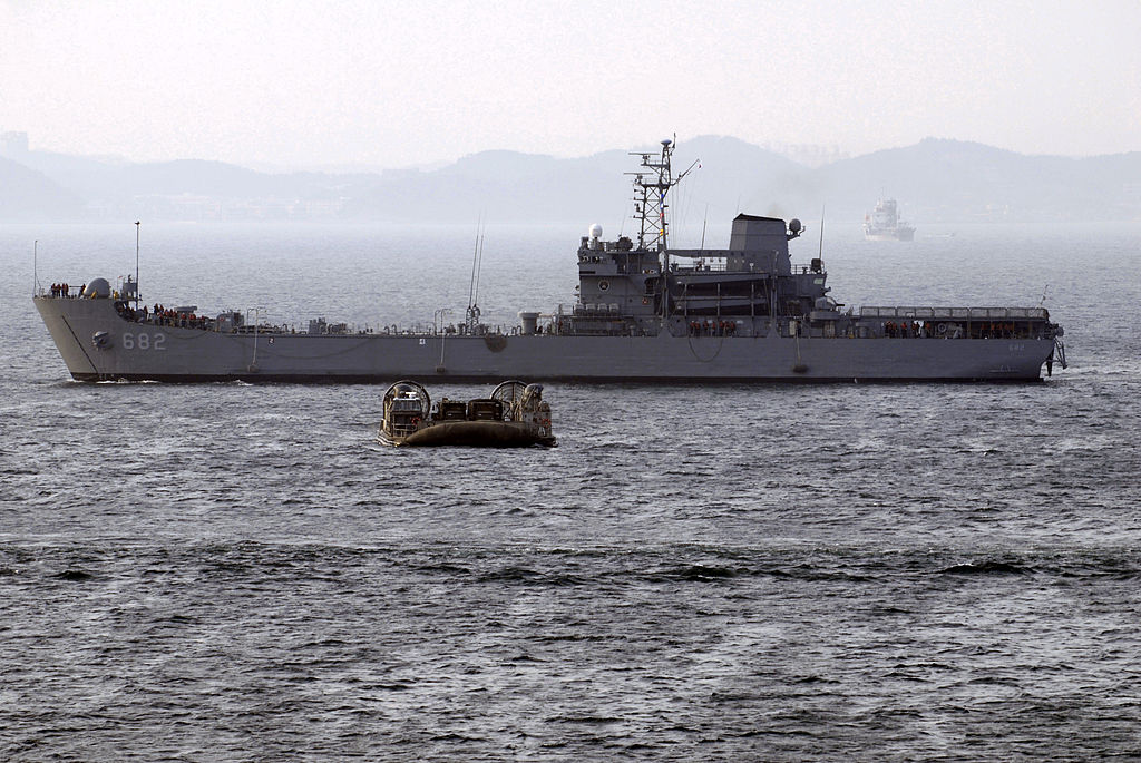 Go_Jun_Bong-class_LST(B).jpg
