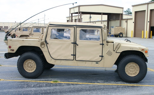 M998_HMMWV(B).jpg
