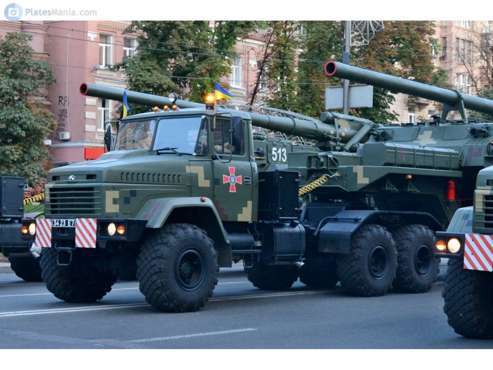 KrAZ-6446_Ukrainian_6x6_(C).jpg