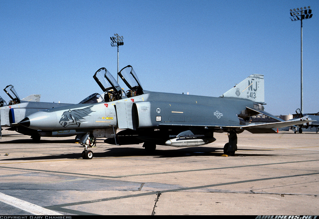 F-4E_Phantom(B).jpg