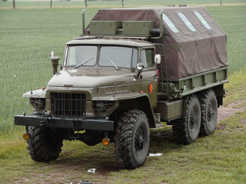Ural_375Russ(A).jpg
