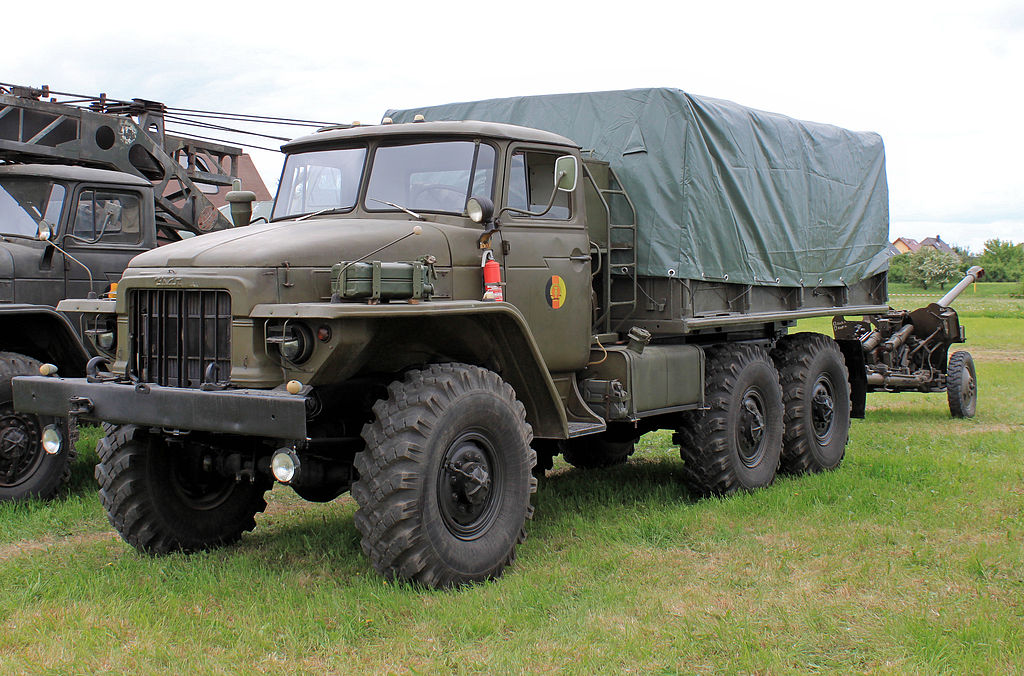 Ural_375Russ(B).jpg