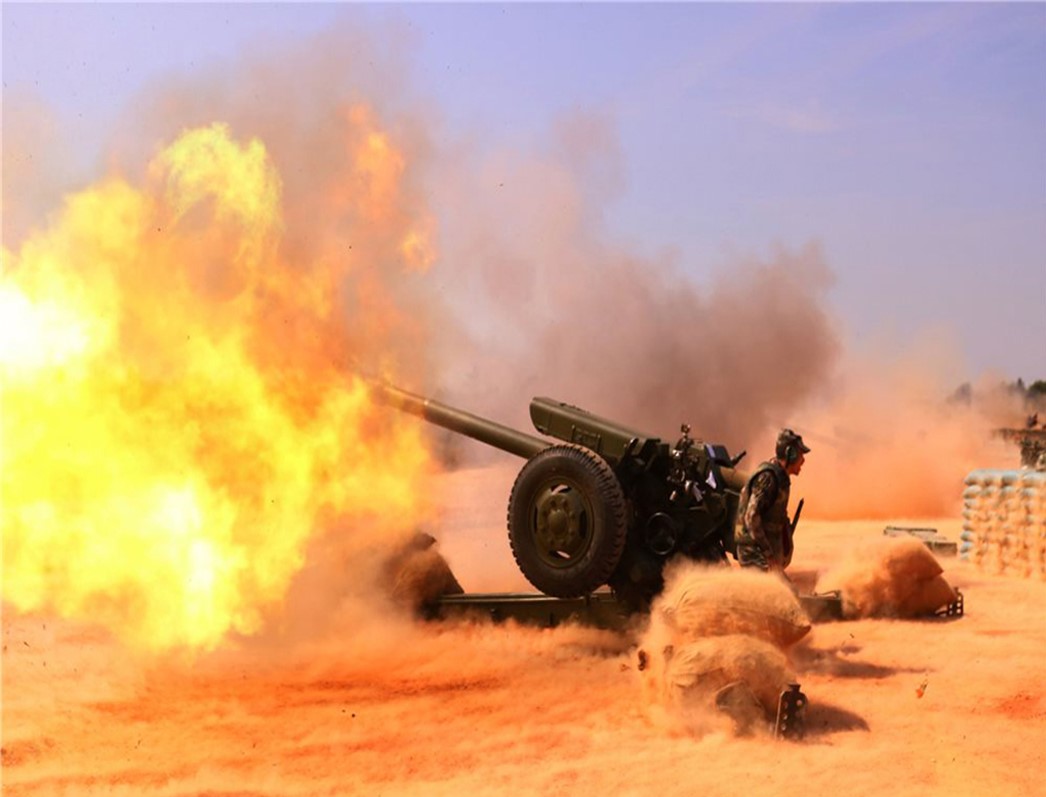 PL-96_(Type_96)_Chinese_152mm_Towed_Howitzer_(c).jpg