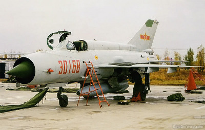 J-7CAircraft(C).jpg