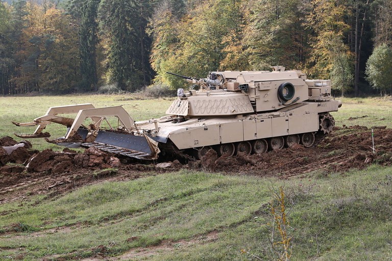 M1150_American_Assault_Breacher_Vehicle_(BB).jpg