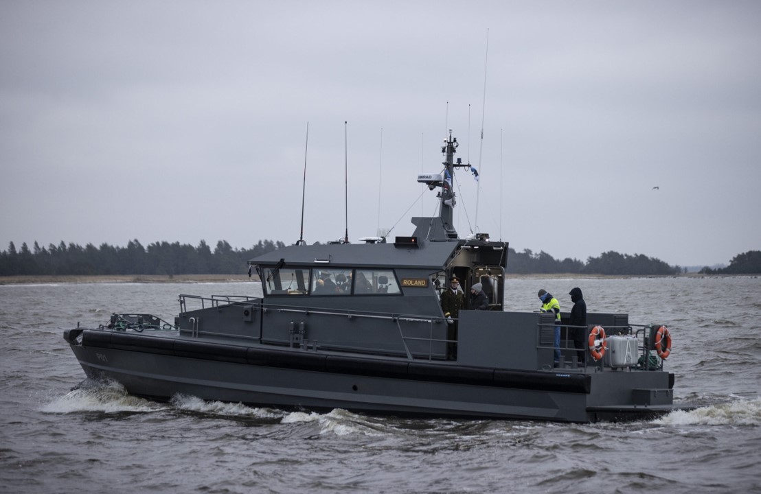 NAVY_18_WP_Boat_(B).jpg