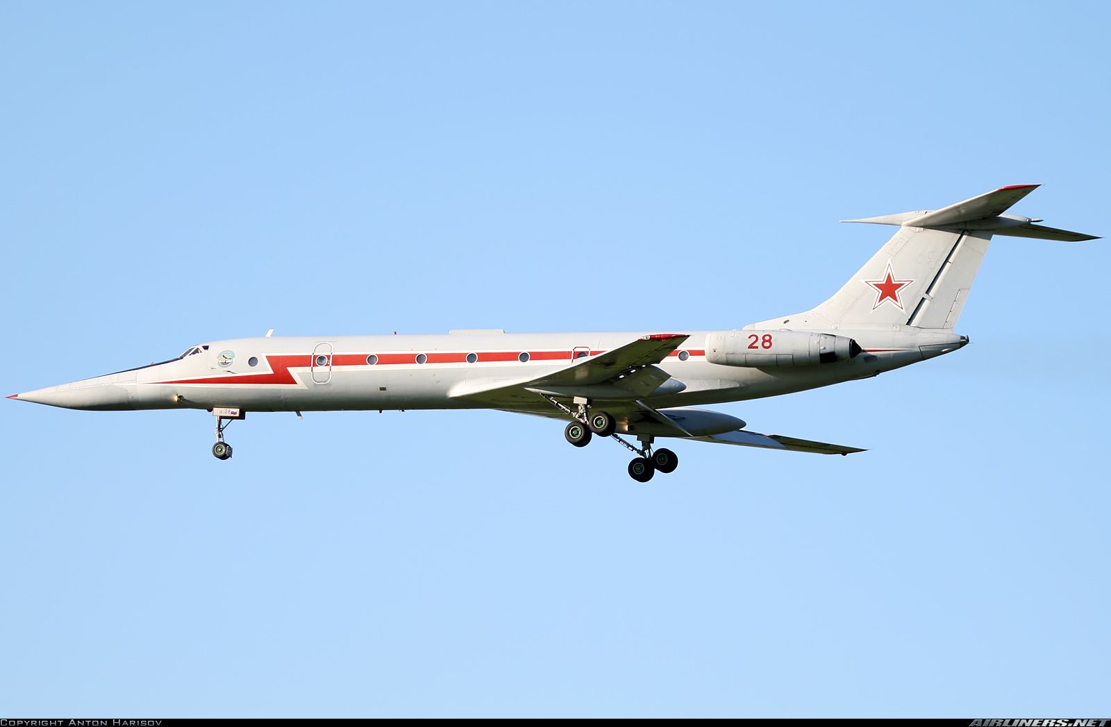Tupolev_Tu-134(C).jpg