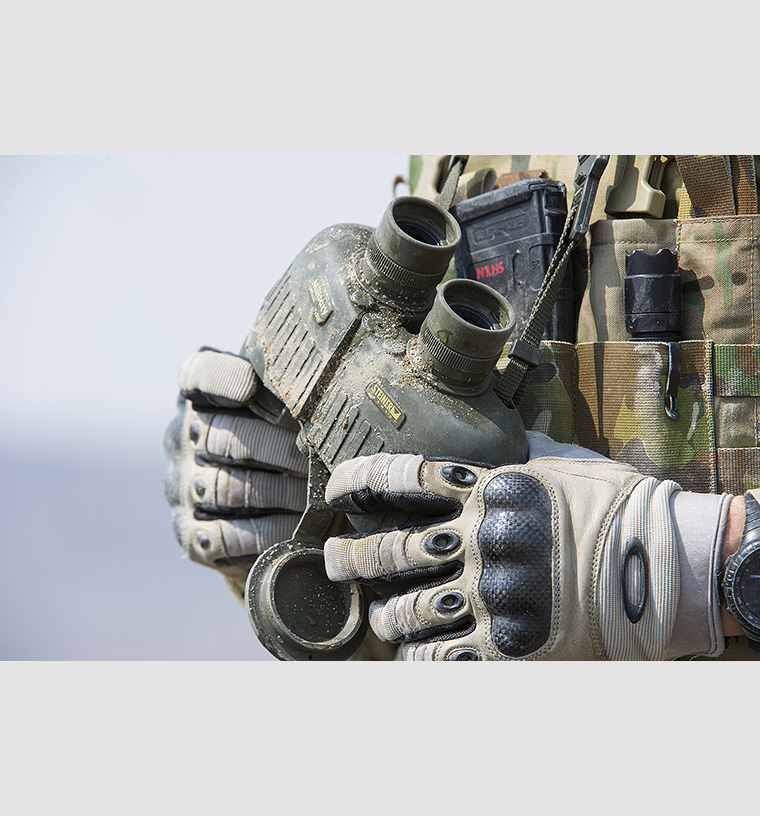 M830r_Steiner_Laser_Rangefinder(C).jpg