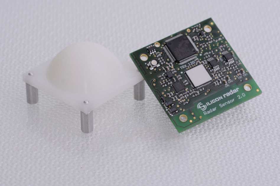 Figure 1: TRXA_120_02 RFE based evaluation board