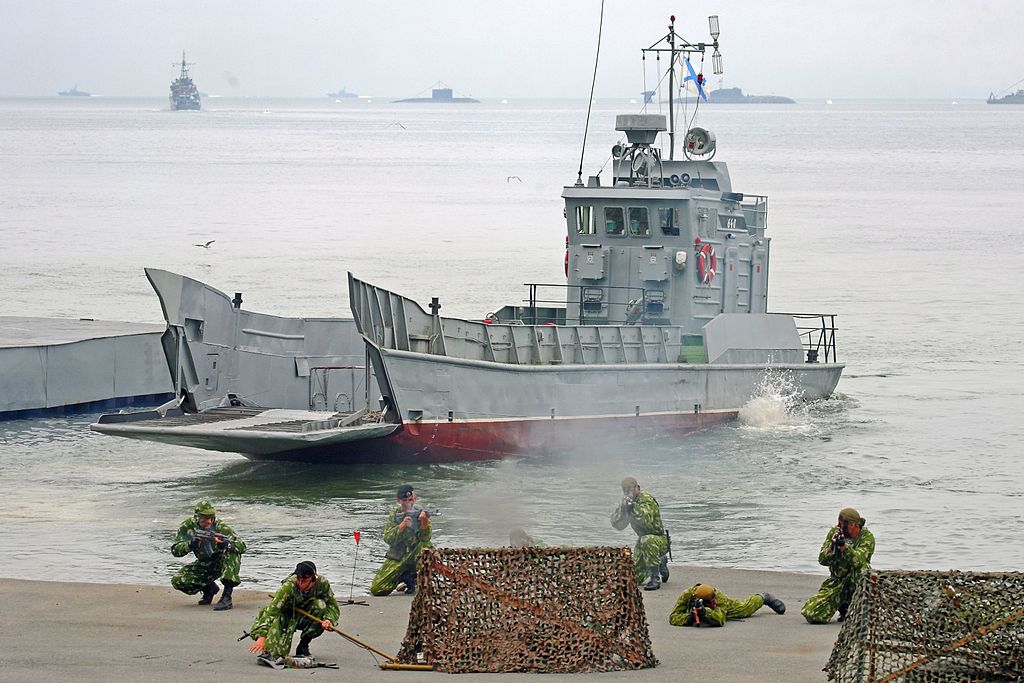 Ondatra-class_landing_craft_(A).jpg