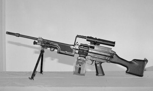 FNMinimi(B).jpg