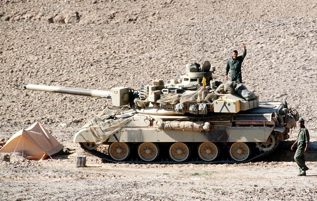 AMX-30_MBT_(C).jpg
