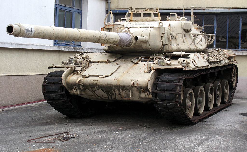 AMX-30_MBT_(B).jpg