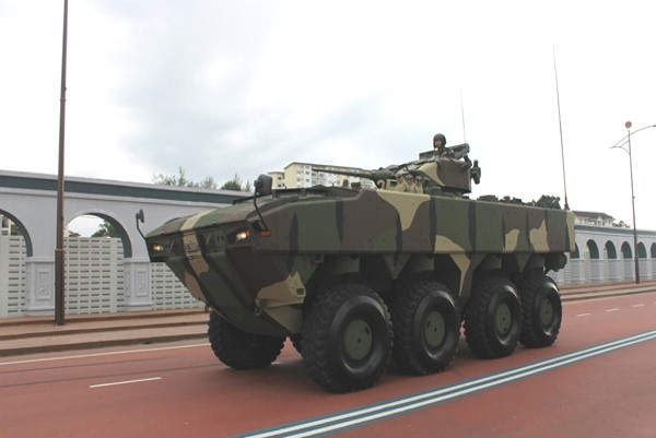 AV8_APC_(B).jpg