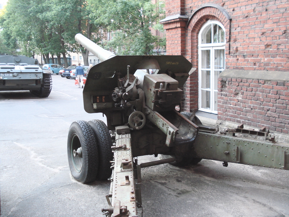 M1938_(M-10)_Russian(C).jpg
