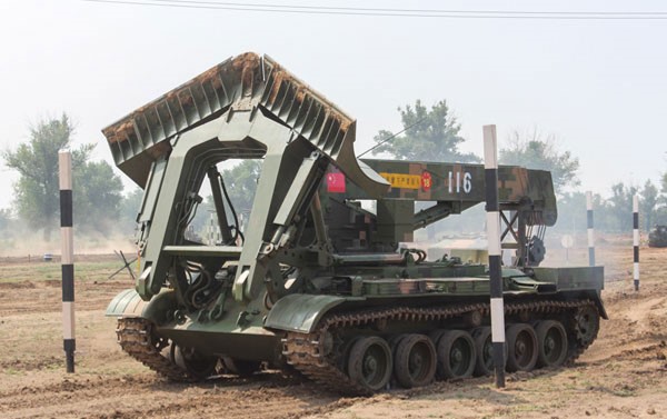 GCZ-110_Chinese_Tracked_(AA).jpg