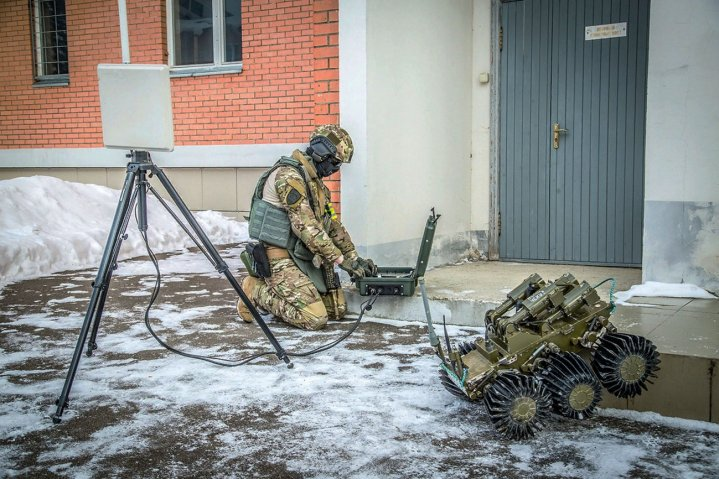 Shnek_Russian_6x6_UGV_(B).png