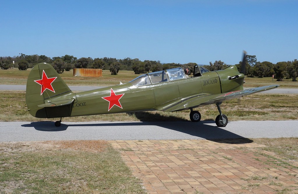 CJ-5_airplaneRussian(C).jpg