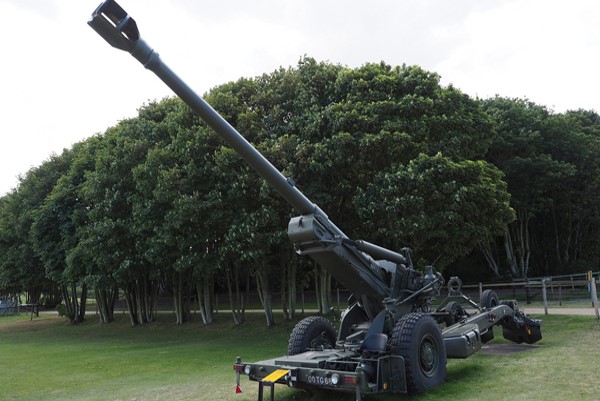 FH70_T_How(C).jpg