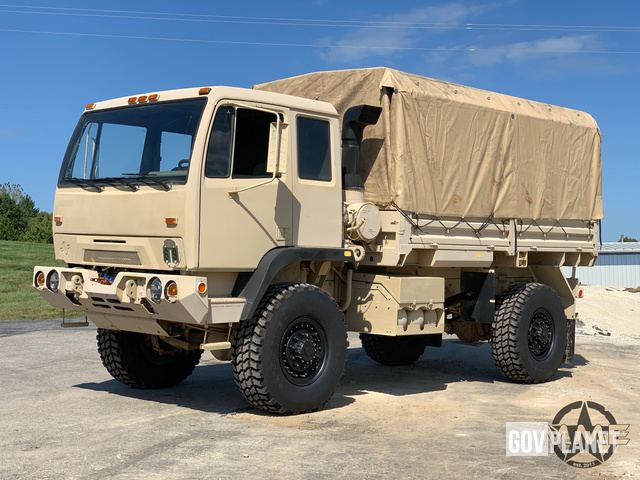 M1078_TRUCK_CARGO_4_x_4_LMTV(C).jpg