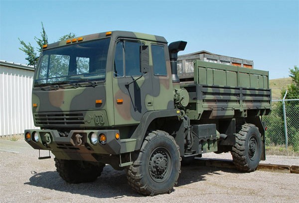 M1078_TRUCK_CARGO_4_x_4_LMTV(B).jpg