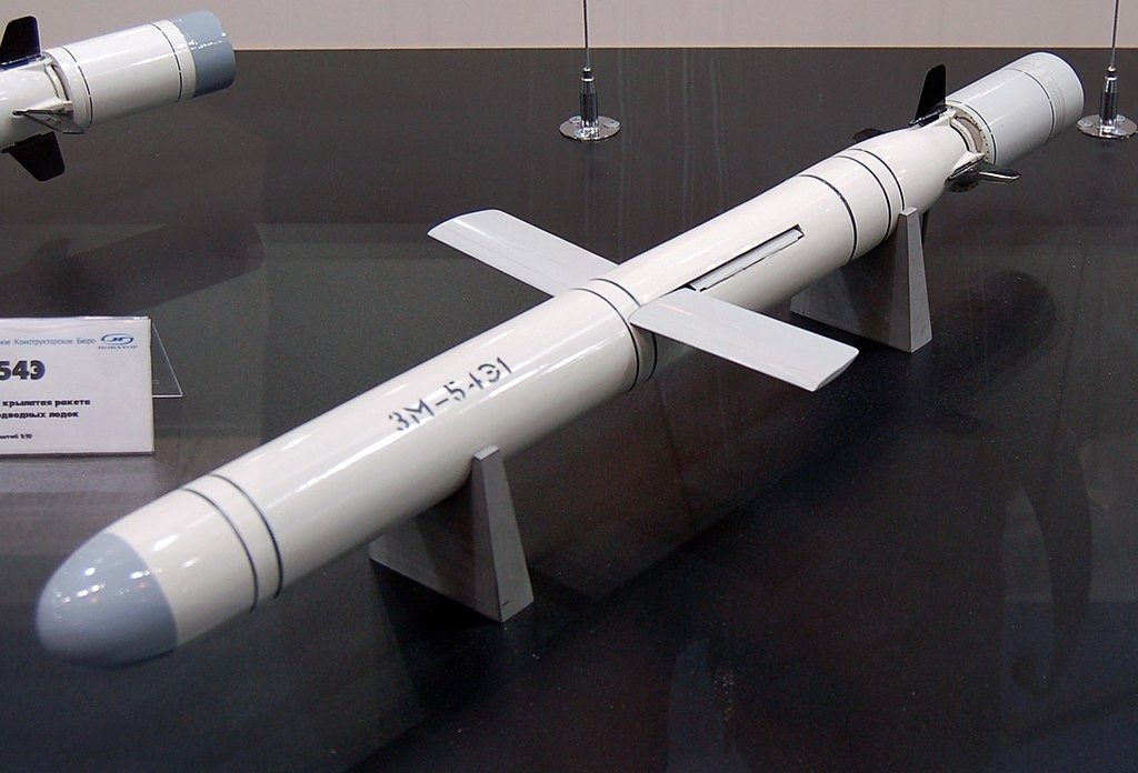3M54_Kalibr_Missile_(AA).jpg