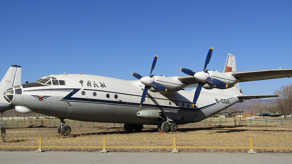 An-12_(Cub)_Russian_Transport_Aircraft_(A).jpg