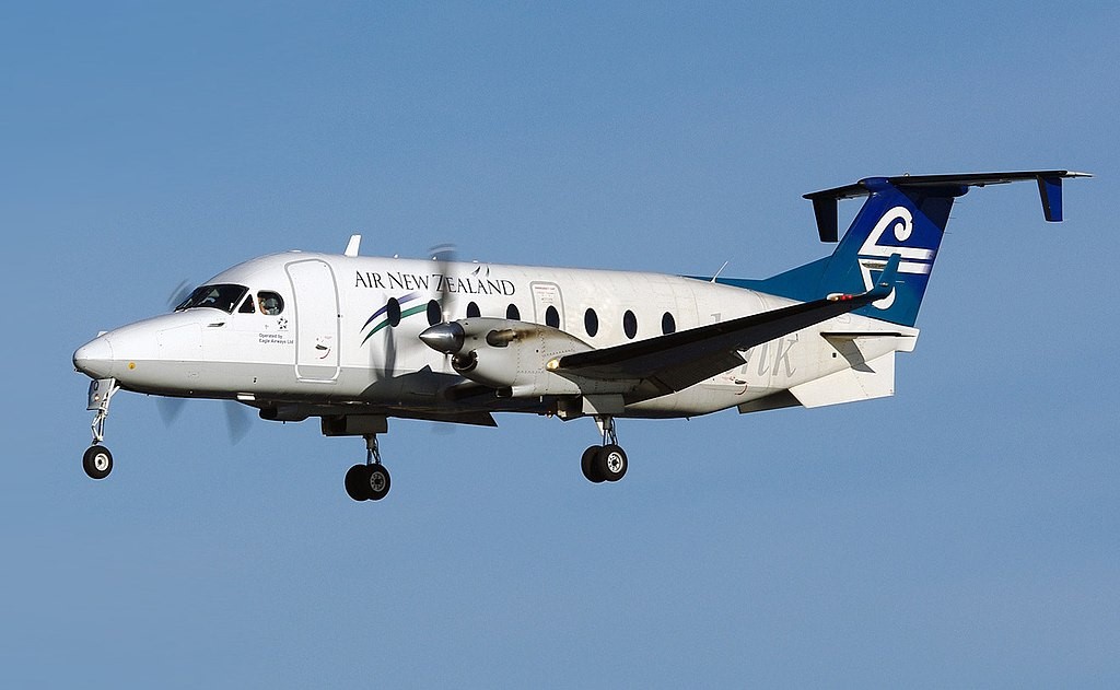 Beechcraft_1900D_(A).jpg