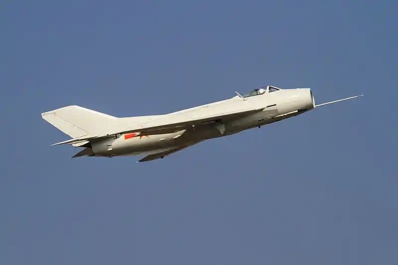 J6_Farmer_(A).jpg