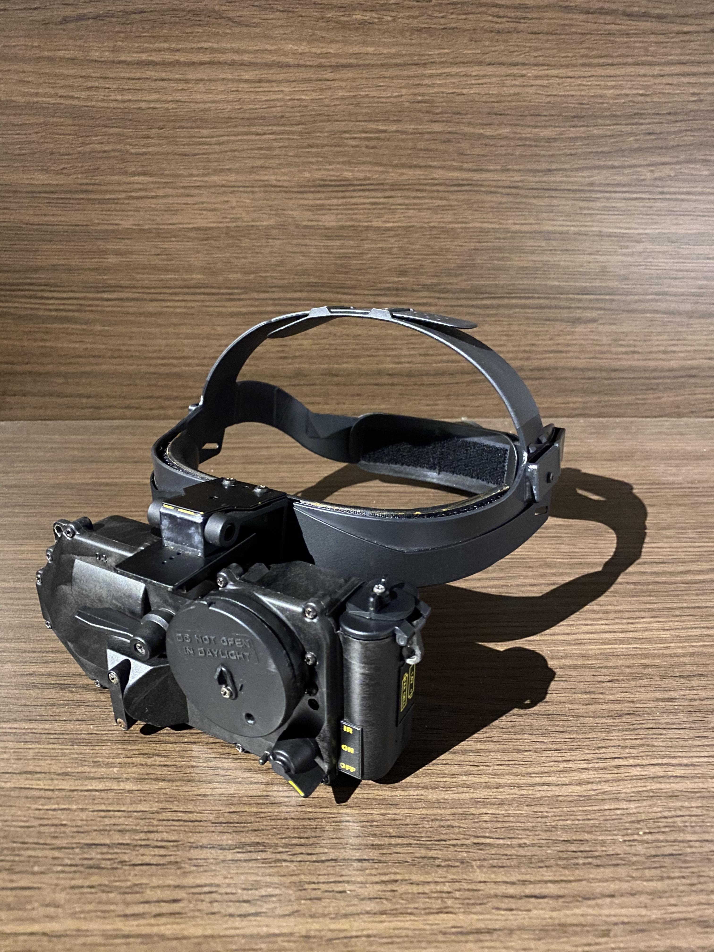 Simrad-gn1_night_vision_goggles(C).jpg