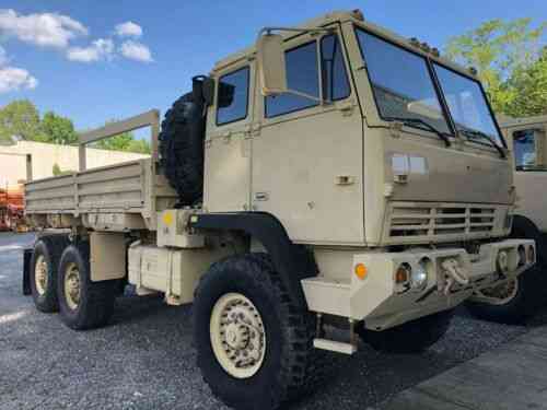 M1093CargoTruck(C).jpg