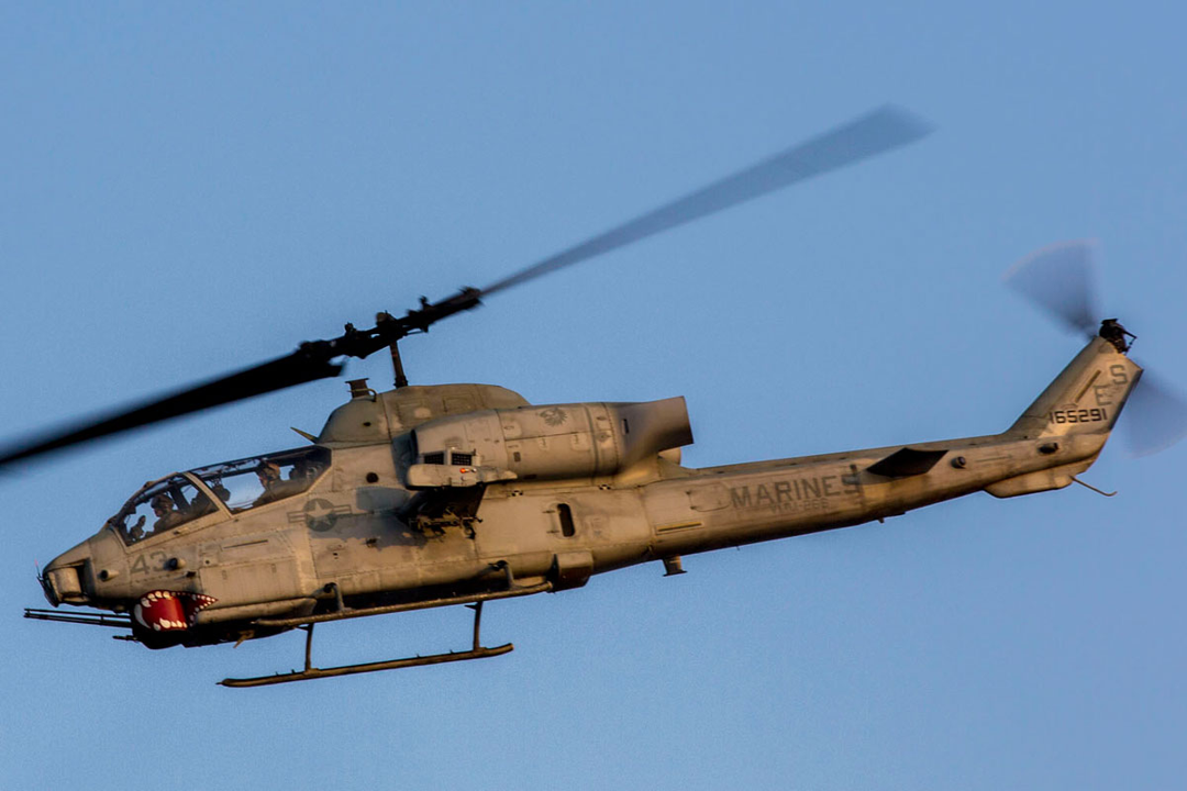 AH-1W_Super_Cobra_(CC).png