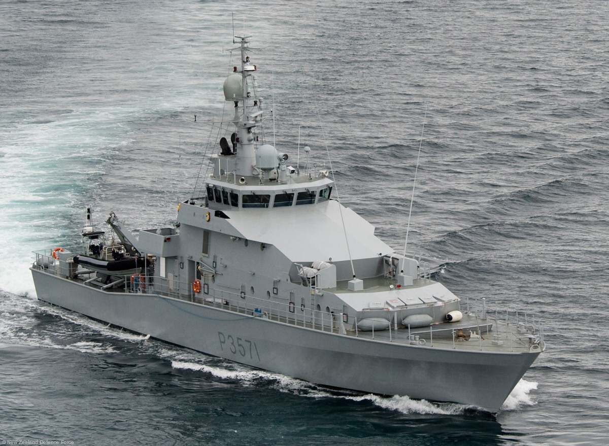 Lake_Class_(D).jpg