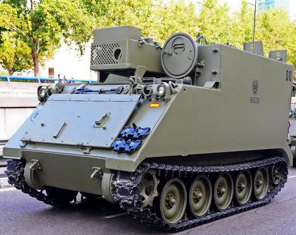 M577_APC_Command(B).jpg