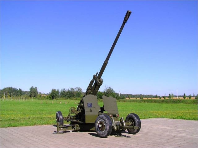 KS19_Russian_Gun_(BB).jpg