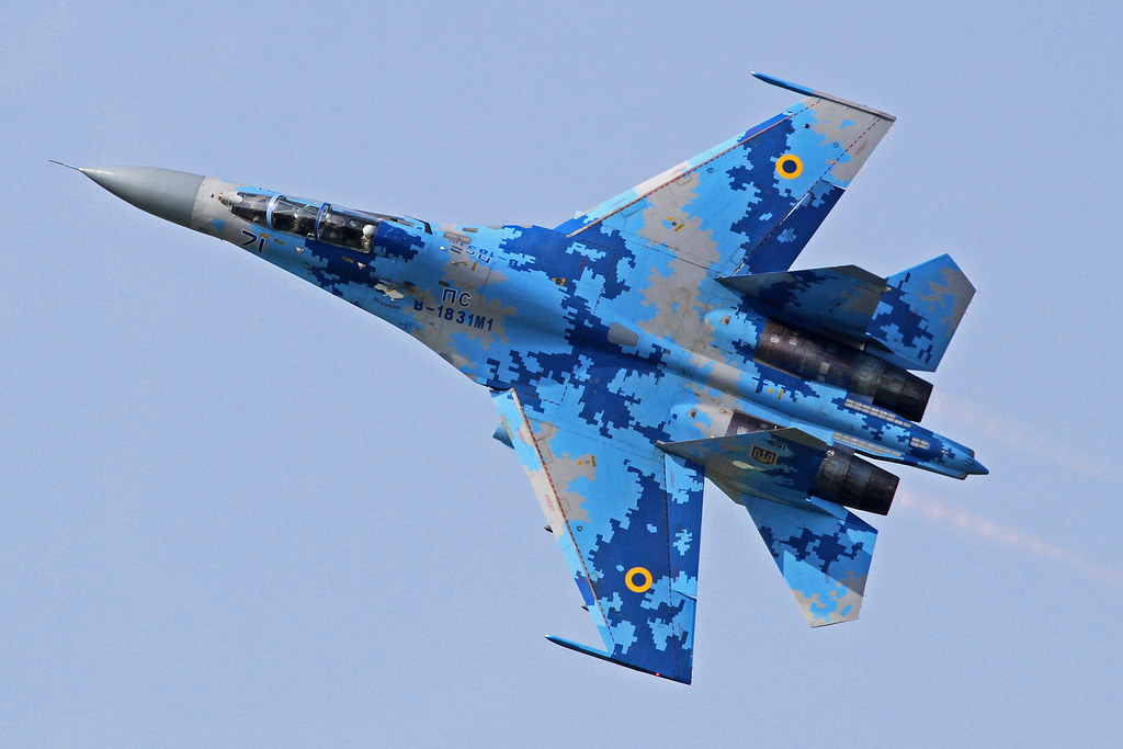 Su-27UB_FLANKER-C(C).jpg