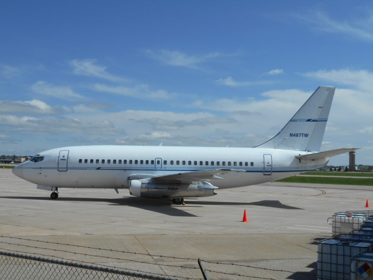 Boeing737-200(B).jpg