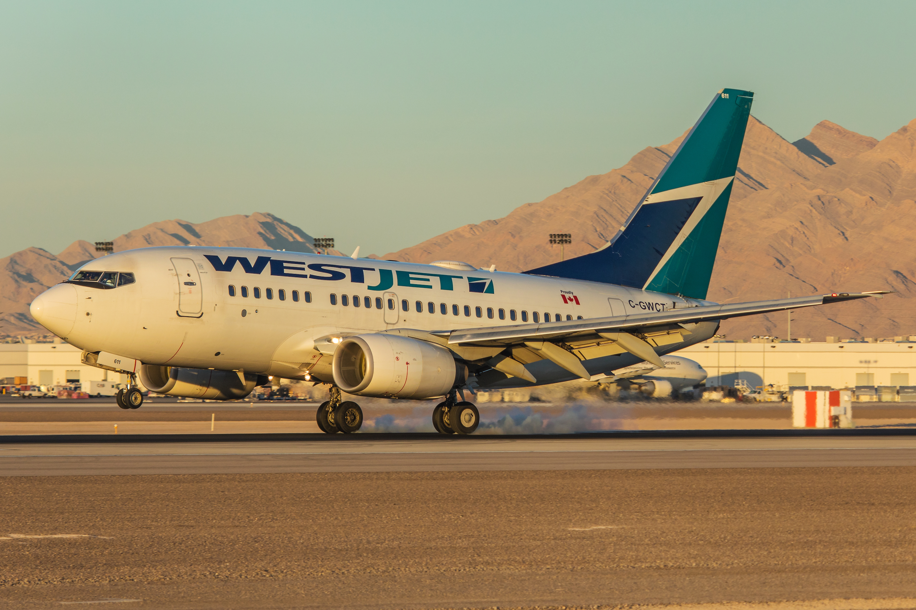 Boeing_737-600(A).jpg