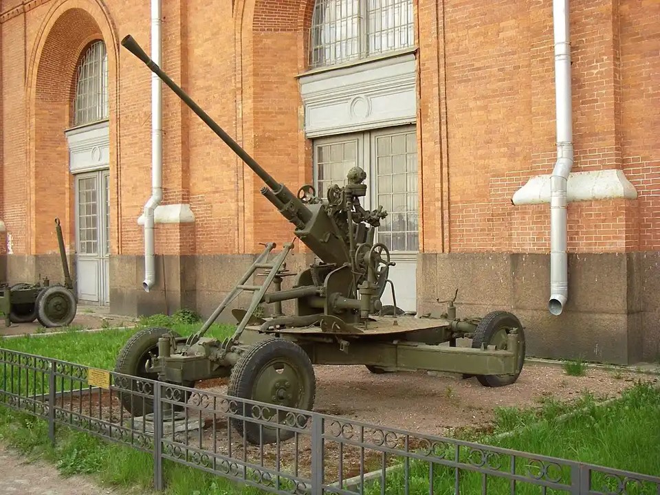 M1939_(61K)_Gun_(AA).jpg