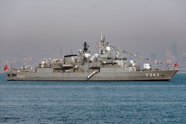 Yuvuz_Class_MEKO_200_Class_(A).jpg
