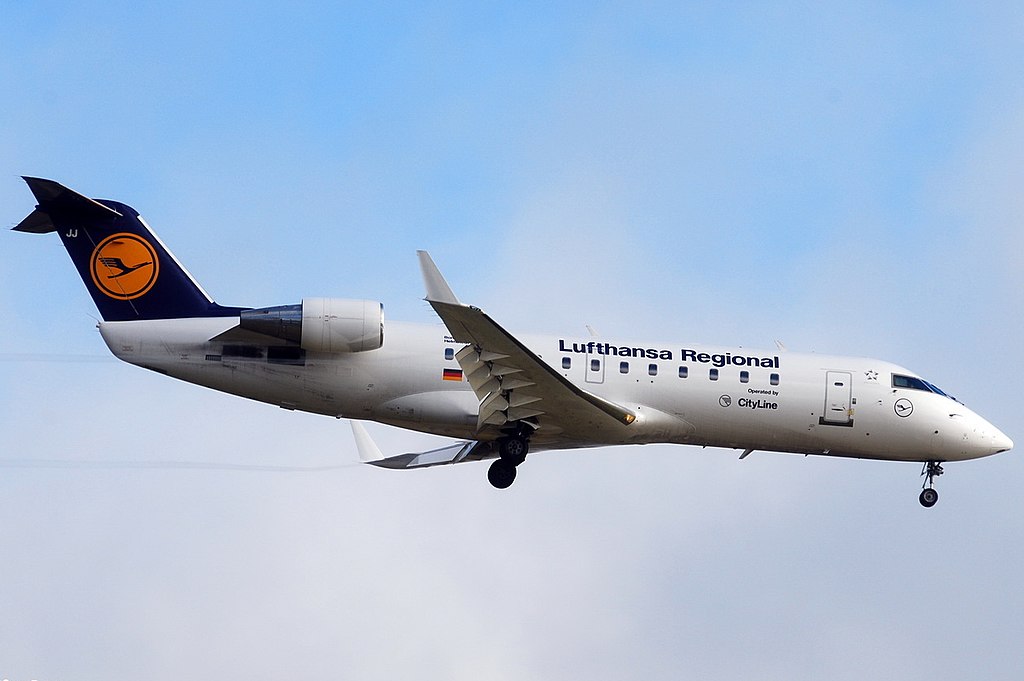 CRJ100Canada(A).jpg