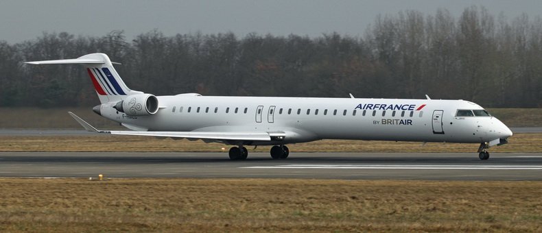 CRJ1000(B).jpg