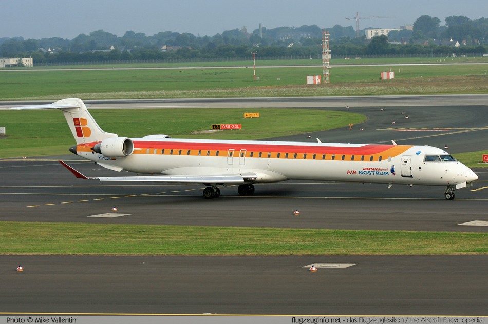 CRJ1000(A).jpg