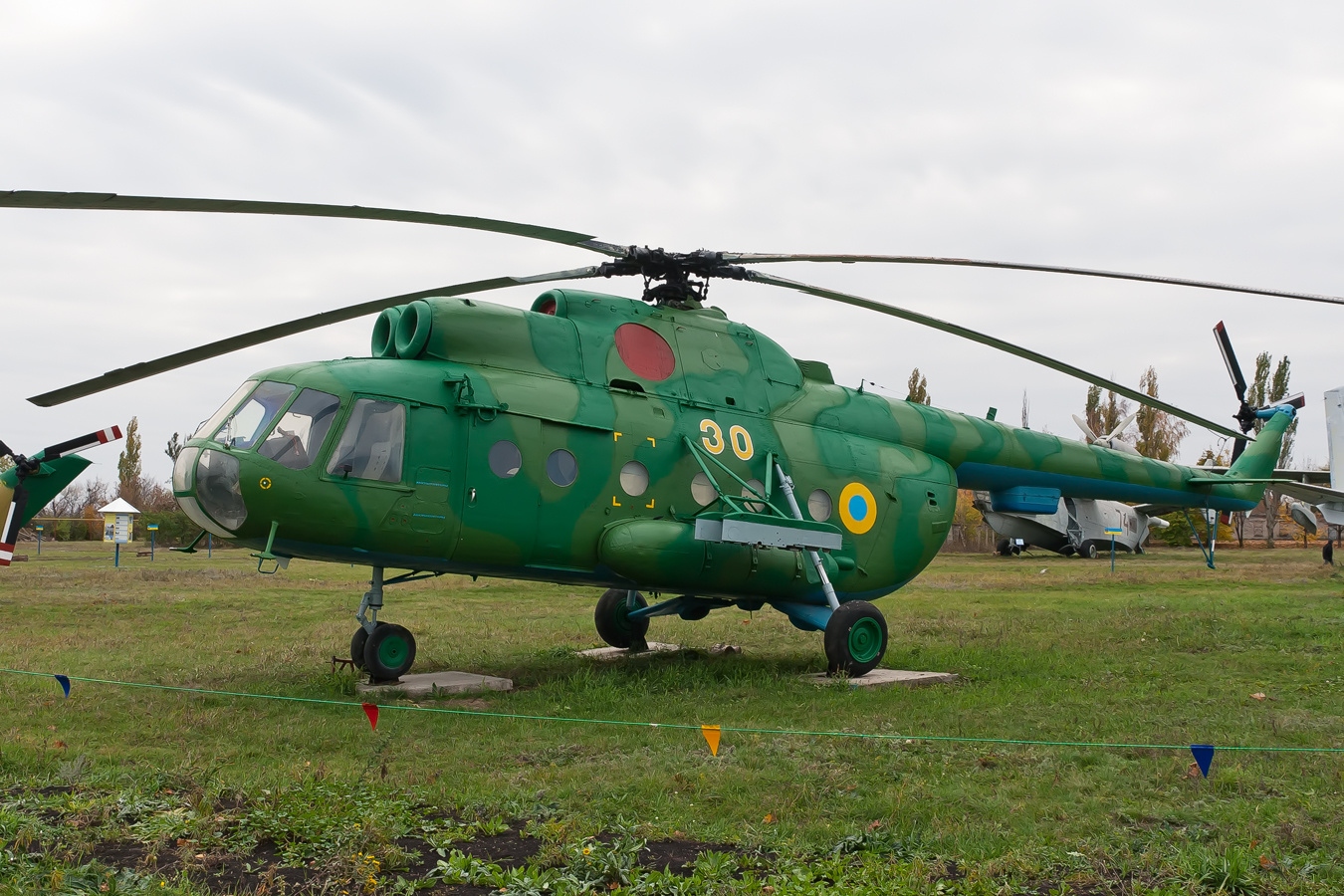 Mi-8T_Helicopter(D.jpg