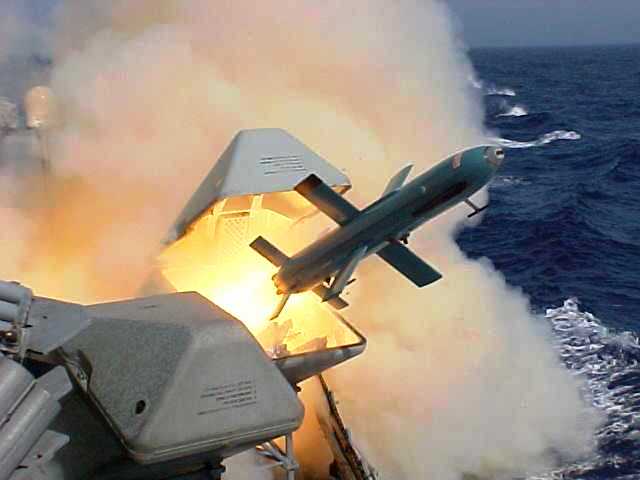 Gabriel missile launched from a Sa’ar 4-class missile ship. Photo: Clandestine Immigration and Navy Museom, Haifa, Wikimedia