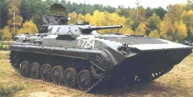 BMP-1K_(command_vehicle)_(C).png