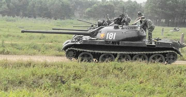 T-54_Russian_Main_Battle_Tank_(MBT)_(A).jpg